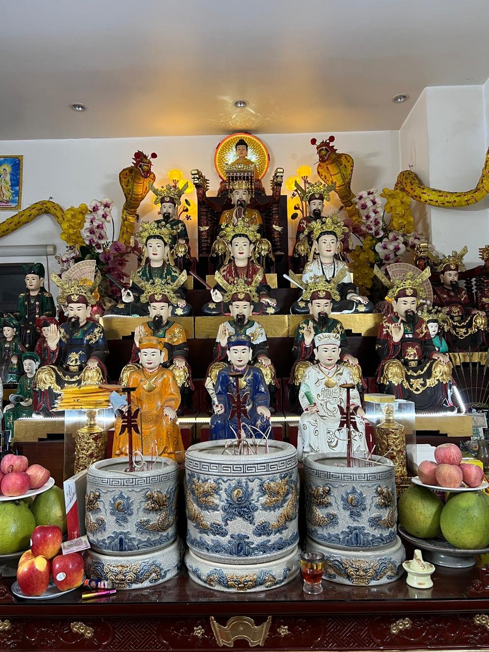 Không gian điện thờ Tứ Phủ